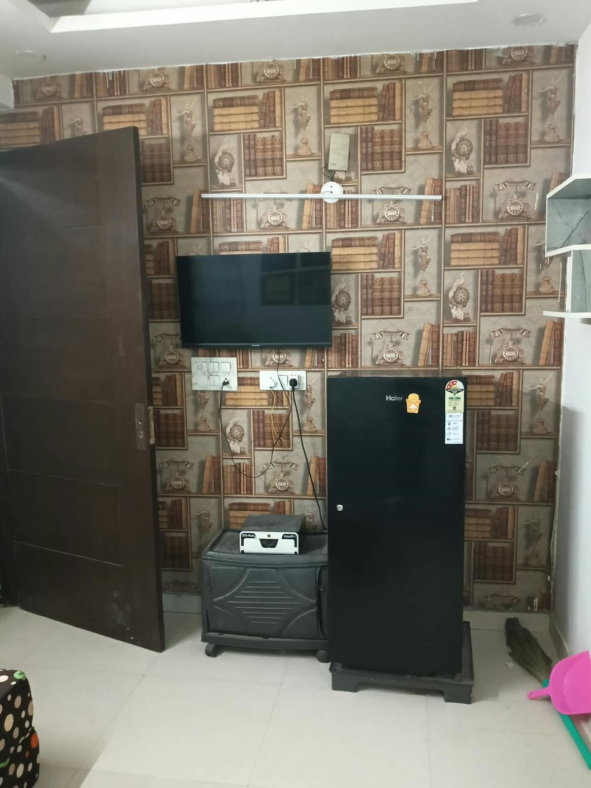 Vj .property